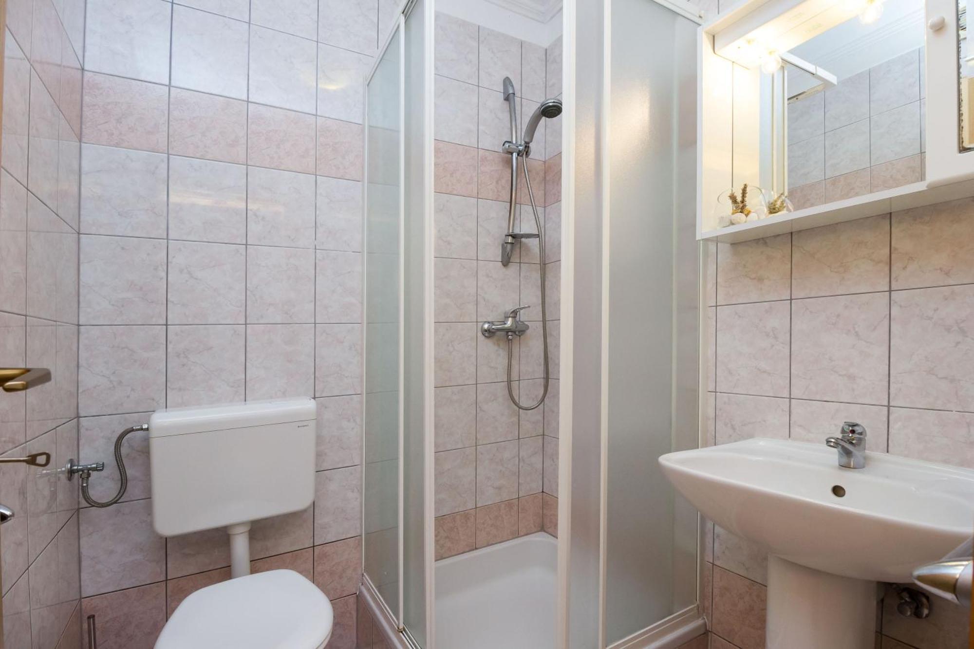 Apartments Marlen Mali Losinj Bagian luar foto